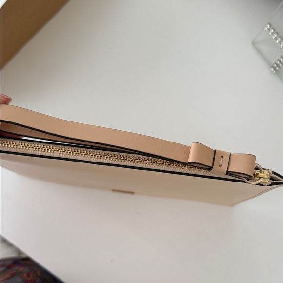 Kate Spade Lemon Beige Wristlet Clutch Bag - Picture 5 of 5